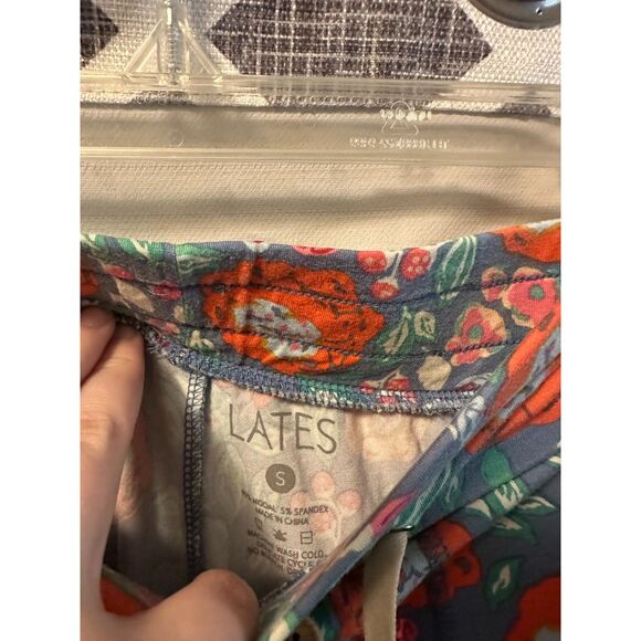 Lates By Kates Woman's Floral Pajama Set Short Sleeve Size Small - Picture 3 of 9